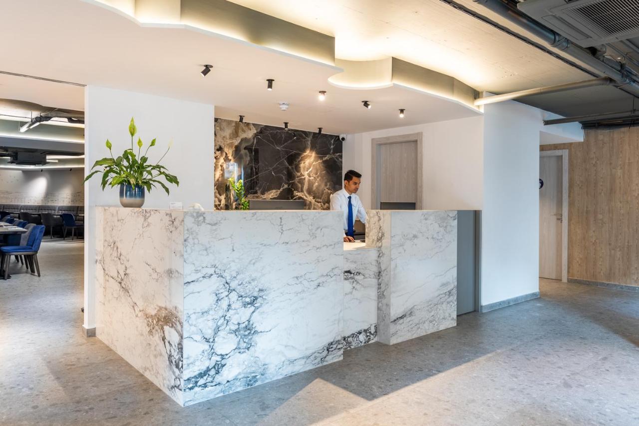 Hotel Alavits By St 3*